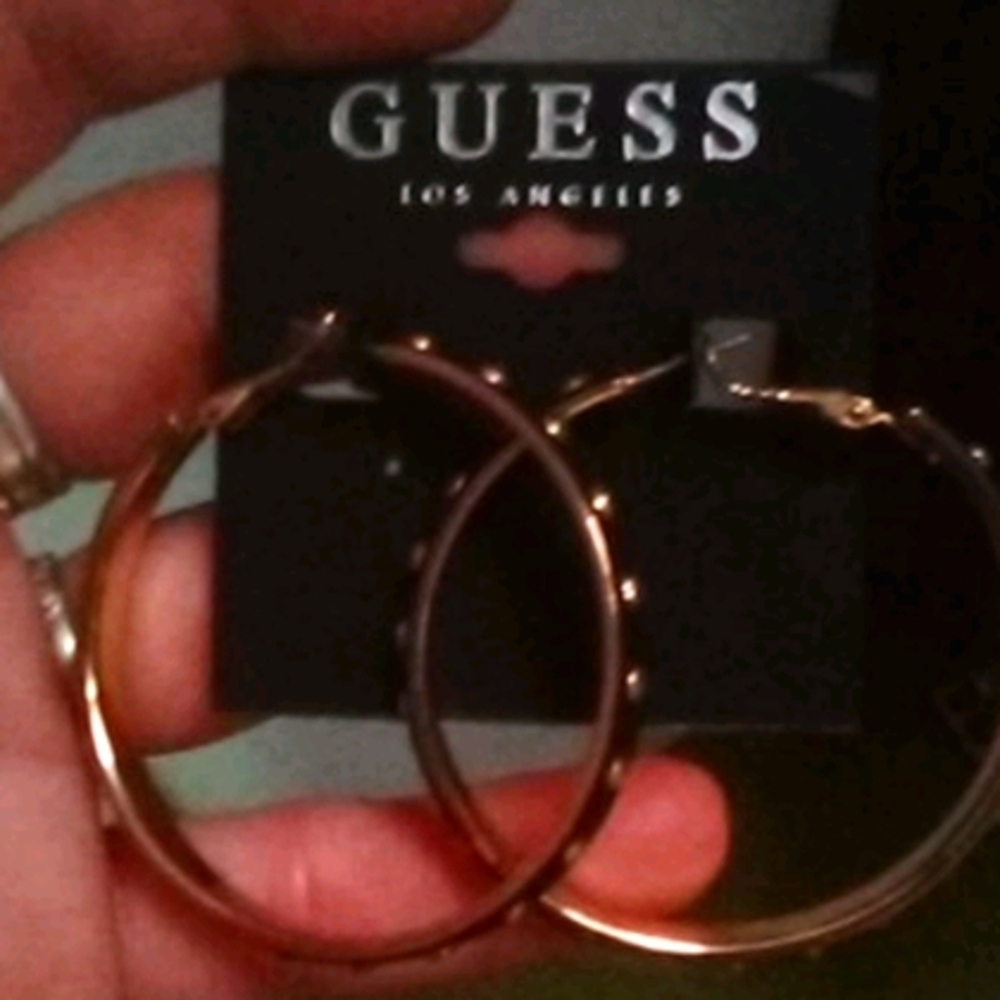 Guess earings
